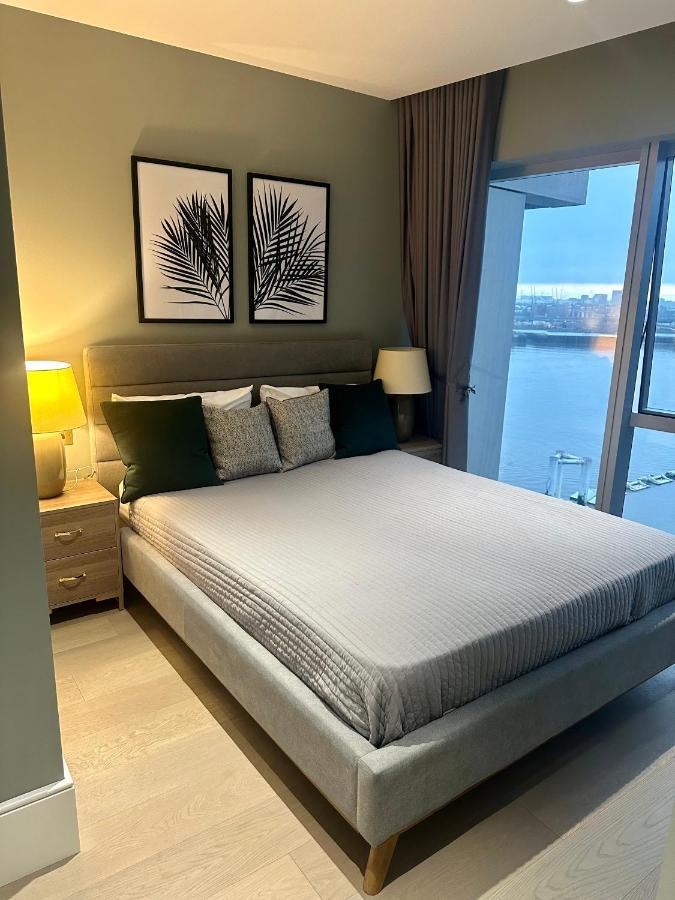 Godson Luxury One Bed Apartment ลอนดอน ภายนอก รูปภาพ